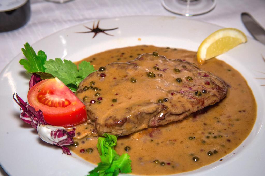 Hotel Ristorante La Perla Varallo Pombia Buitenkant foto